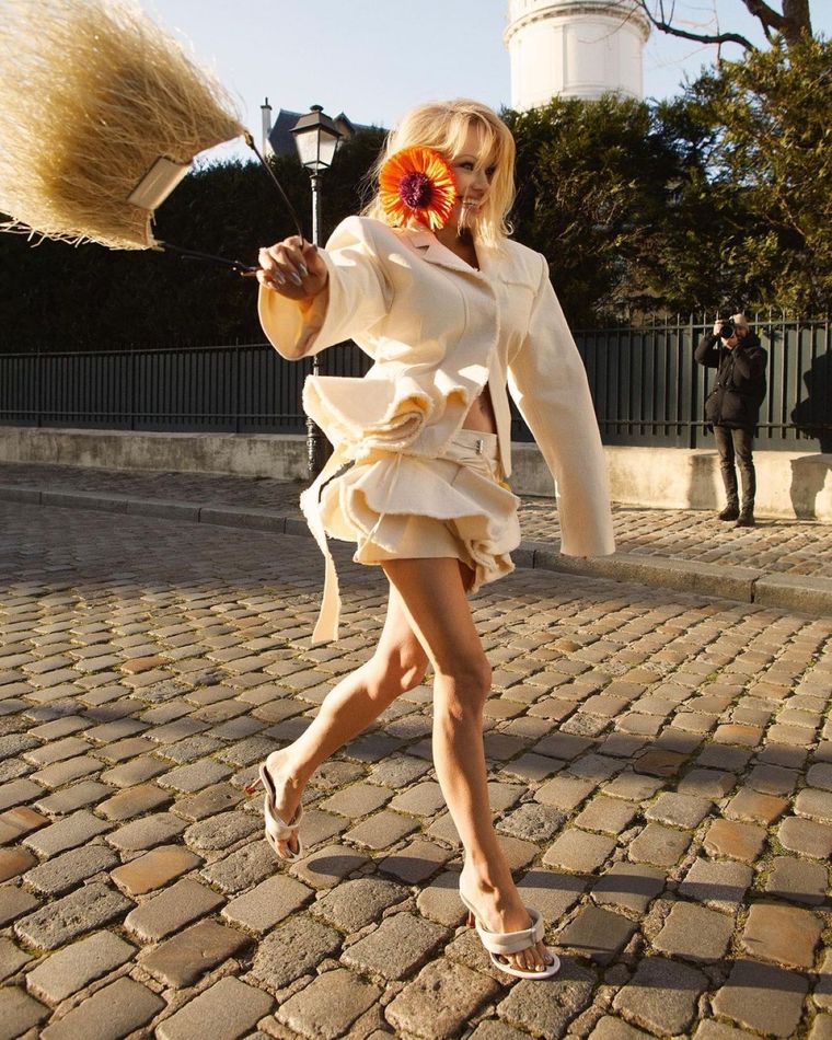 Pamela Anderson + Jacquemus: la nueva colaboración con la superestrella de los 90 Foto: Foto: Instagram @pamelaanderson