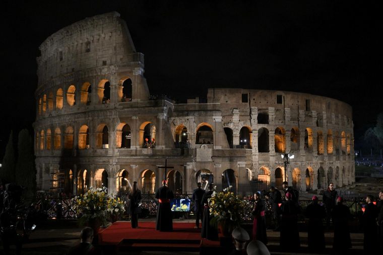 Unas 20 mil personas participaron de la ceremonia Foto: EFE
