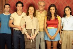 hace click y mira el primer capitulo de historia de un clan