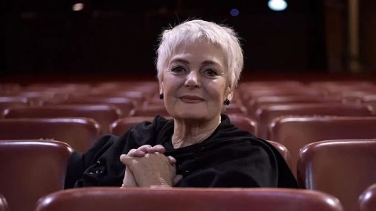 Claudia Lapacó