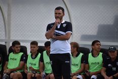 la mala noticia que le trae dolores de cabeza a sastre tras el empate de gimnasia