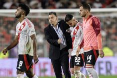 Un futbolista del River de Gallardo se fue llorando de la cancha de Gimnasia. Foto: FotoBaires Un futbolista del River de Gallardo se fue llorando de la cancha de Gimnasia. Foto: FotoBaires