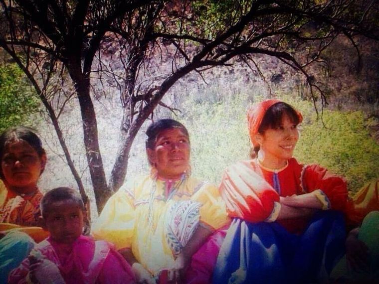 Paredes se vestía con ropa que usan los rarámuris para acercarse a ellos.