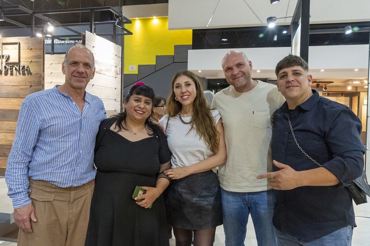 Miguel Gandolfo, Rocío García, Nani Cabrera, Eduardo Vaieretti y dAN. Miguel Gandolfo, Rocío García, Nani Cabrera, Eduardo Vaieretti y dAN.