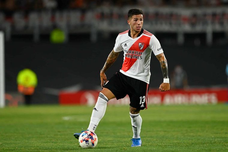 Enzo Fernández en su paso por River en Argentina. Enzo Fernández en su paso por River en Argentina.