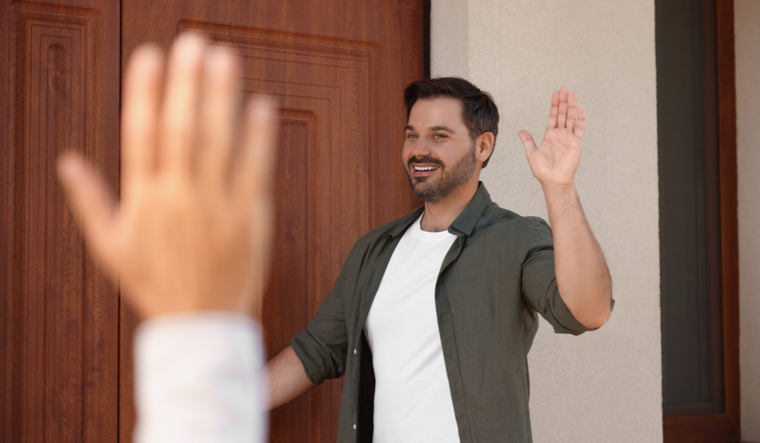 ¿Cómo es la forma correcta de saludar por la mañana? La respuesta en la nota.