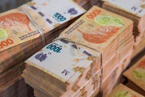 El hombre fue detenido e investigan la procedencia del dinero