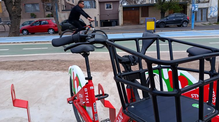 Cornejo participó este martes en la apertura del Primer Congreso Internacional sobre Regionalización, Gobernanza y Desarrollo Foto: Walter Moreno / MDZ. Foto realizada con Moto G72