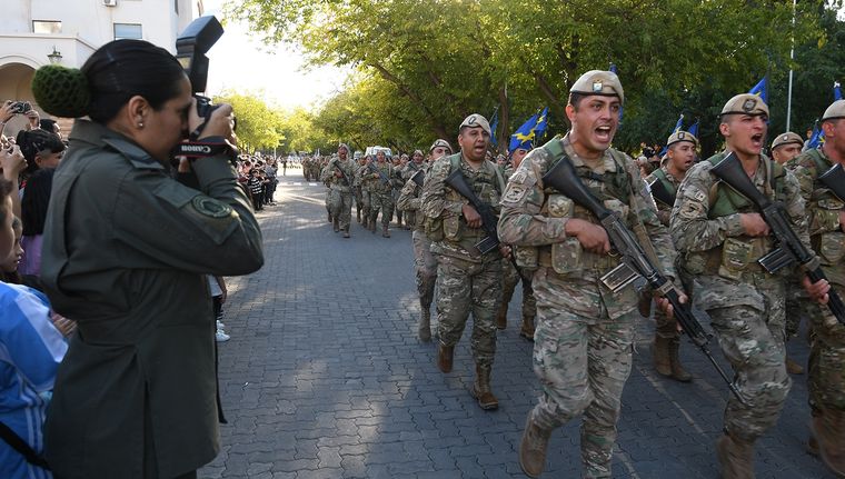 El desfile fue uno de los momentos más emotivos. Foto: Marcos Garcia/MDZ