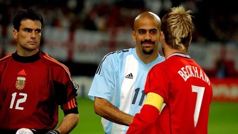 Verón fue muy apuntado por los argentinos luego de su mala actuación en el partido ante Inglaterra en el Mundial de Corea-Japón.