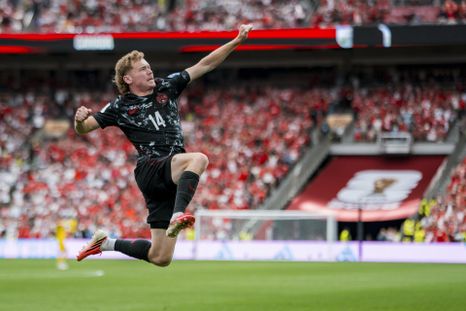 Canadá ocupa la cima gracias a una mejor diferencia de gol. Canadá ocupa la cima gracias a una mejor diferencia de gol.