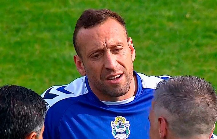 Brahian Aleman El volante de Gimnasia le protestó a los árbitros después de la derrota ante Boca.