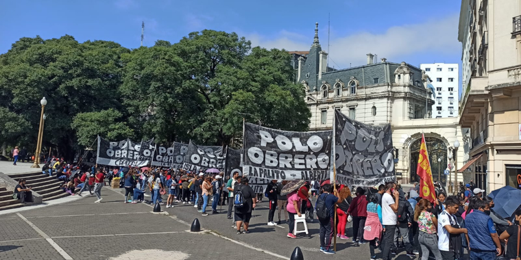 Las marchas de este viernes apuntan contra un dirigente radical