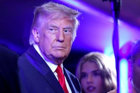 abuchean a trump en nueva york durante un partido de las finales de la nba abuchean a trump en nueva york durante un partido de las finales de la nba
