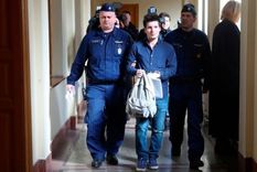 Rui Pinto está en prisión preventiva en Lisboa, acusado de extorsión y acceso no autorizado a datos, entre otros cargos. Rui Pinto está en prisión preventiva en Lisboa, acusado de extorsión y acceso no autorizado a datos, entre otros cargos.