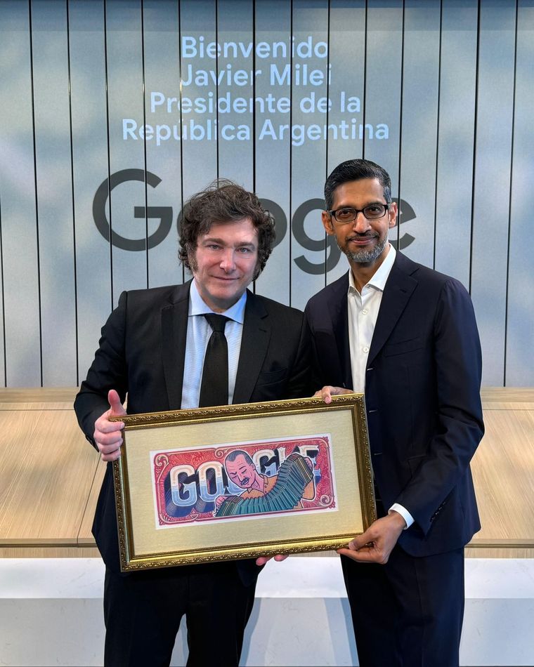 Luego de la reunión, Milei publicó la foto con el CEO de Google y el cuadro recibido de Piazzolla
