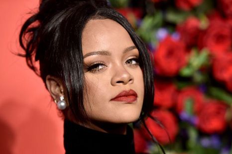 la casa de rihanna es atacada a disparos en los angeles la casa de rihanna es atacada a disparos en los angeles