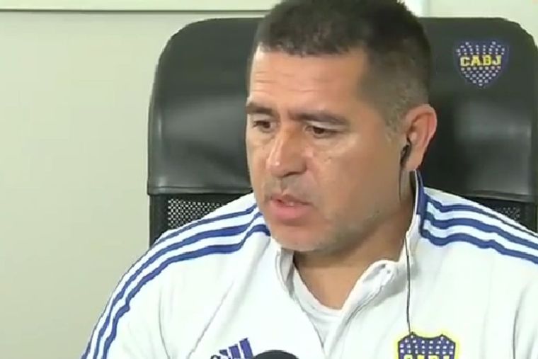 Juan Román Riquelme Riquelme y el Consejo de Fútbol buscarían la salida de Benedetto en 2023.