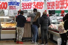 Para el caso de una persona, los mendocinos necesitaron más de $250.000 para no ser pobre. Foto: Santiago Tagua/MDZ