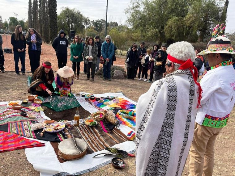Mendoza realizará su Celebración por la Pachamama el próximo lunes 3 de agosto. Mendoza realizará su Celebración por la Pachamama el próximo lunes 3 de agosto.