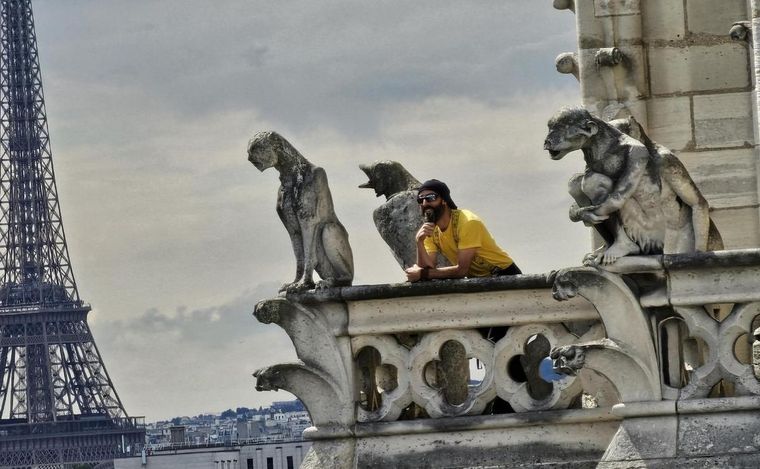 Damián se encuentra desde finales de 2022 participando en la restitución de la carpintería medieval en la Catedral de Notre Dame de París. Foto: Damian Pinardi