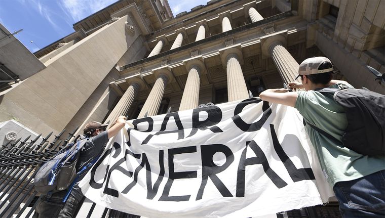 Un juez pidió el amparo de la CGT contra el DNU de Javier Milei Foto: Juan Mateo Aberastain/MDZ