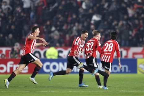 Estudiantes venció a Independiente Medellín en el Estadio UNO y pasó a octavos. Estudiantes venció a Independiente Medellín en el Estadio UNO y pasó a octavos.