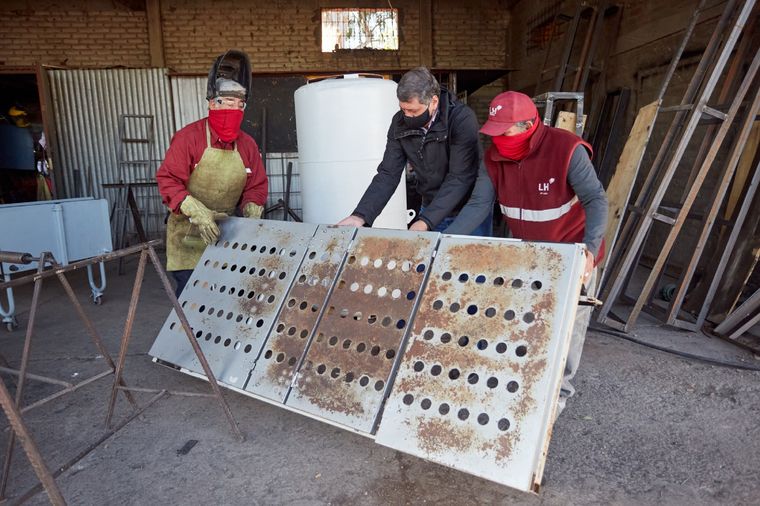 Las Heras arregla camas del Hospital Central. Foto: Municipalidad de Las Heras