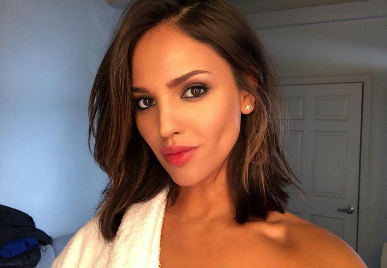 EIZA GONZÁLEZ HABRÍA CAMBIADO UN POCO EL ASPECTO DE SU ROSTRO. UNA DE SUS ÚLTIMAS PUBLICACIONES GENERÓ POLÉMICA.