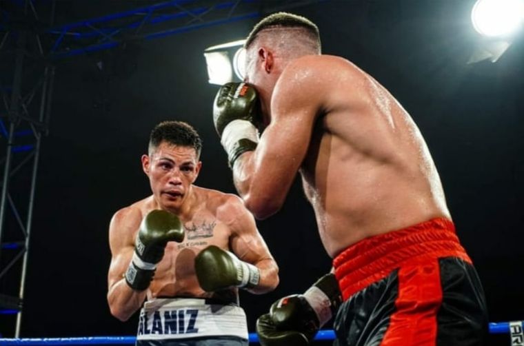 Alexis Alaniz durante una de sus peleas como boxeador profesional. Alexis Alaniz durante una de sus peleas como boxeador profesional.