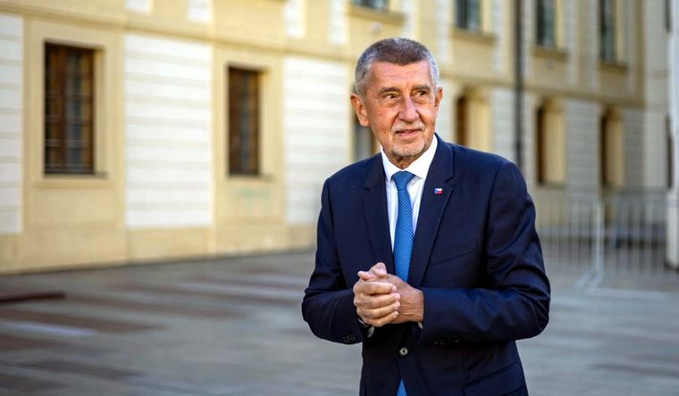 Andrej Babi, magnata, es ahora primer ministro de República Checa. Foto Efe