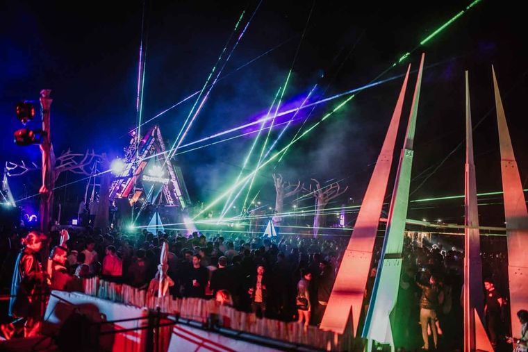 De lunes a viernes, de  20 a 21 hs, en MDZ Radio se disfruta  de “Espacio Soundtuary”