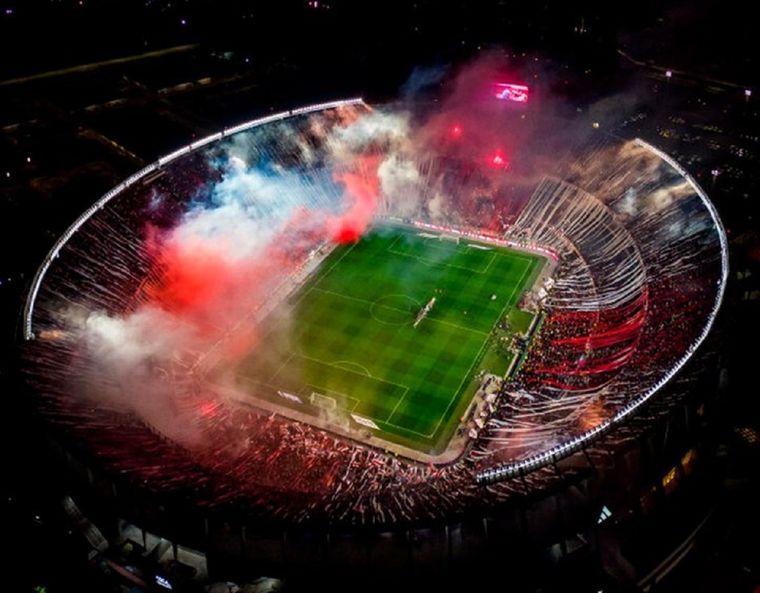 El Más Monumental recibió de gran manera al equipo de Demichelis. Foto: Archivo