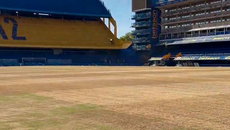 Así se encuentra la Bombonera tras comenzar el resembrado.