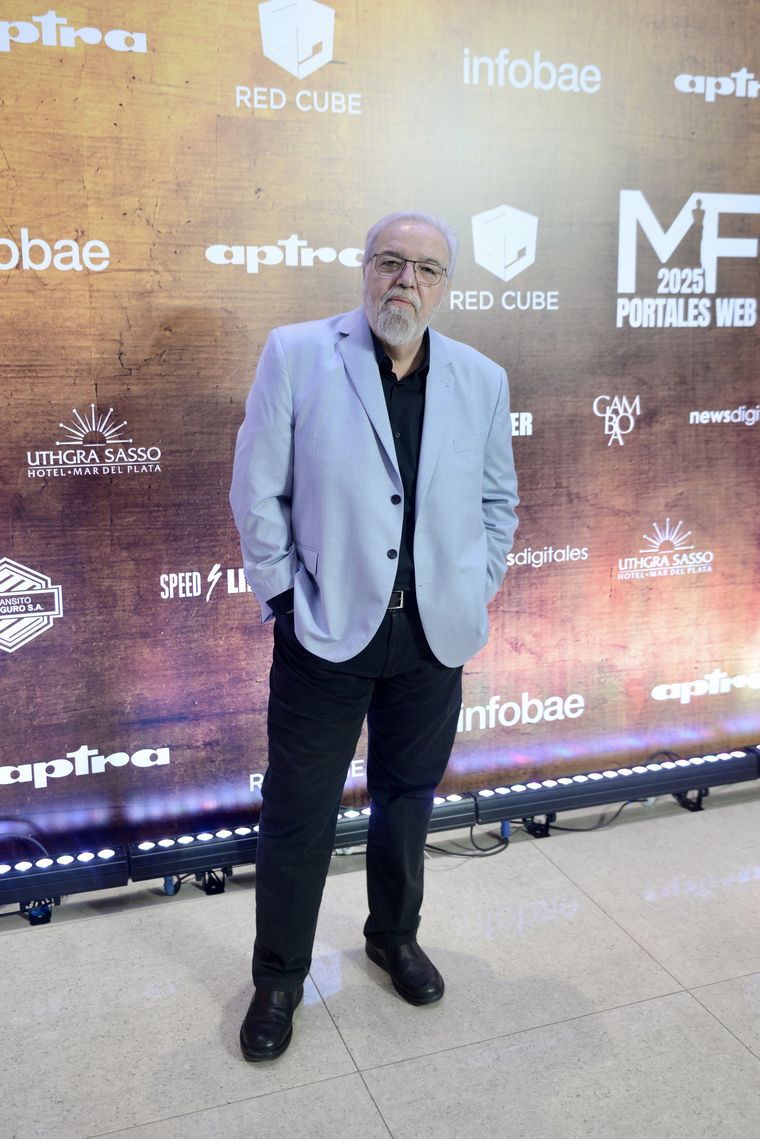 Eduardo Aliverti. Eduardo Aliverti.