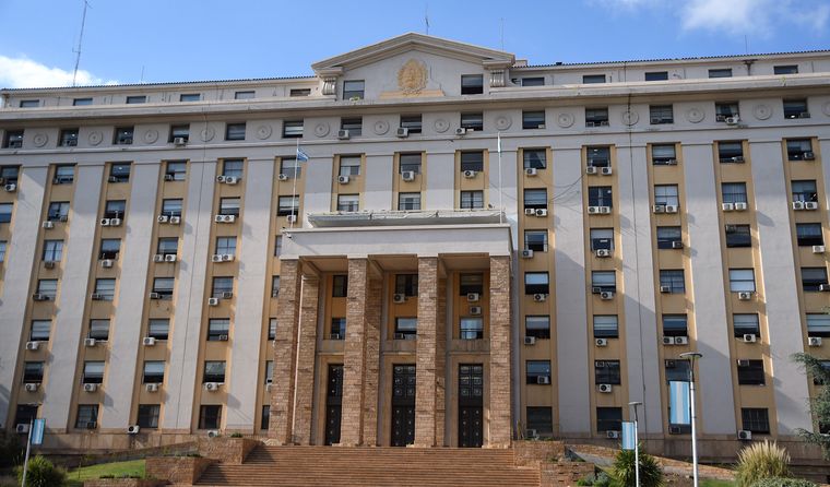 El Gobierno oficializó 11 cesantías.