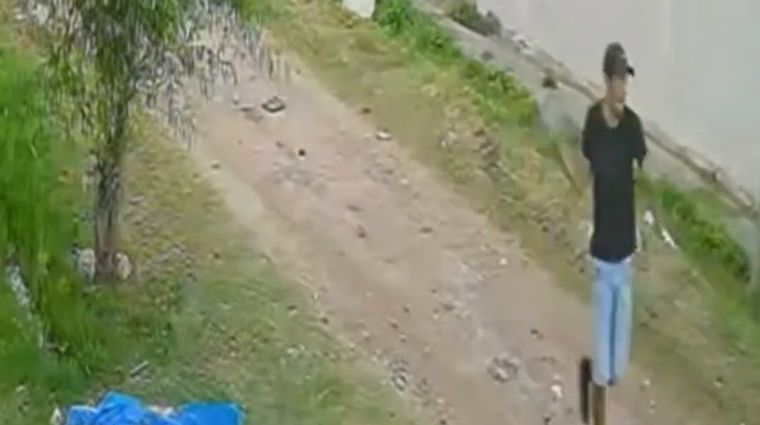 El asesinato quedó grabado por las cámaras de seguridad de la zona.