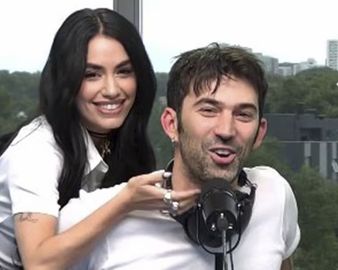 La artista y el periodista se casan dentro de unas semanas. La artista y el periodista se casan dentro de unas semanas.