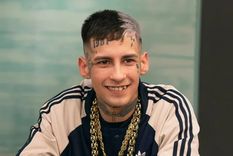 l-gante mostro las lujosas zapatillas que tienen un accesorio extravagante