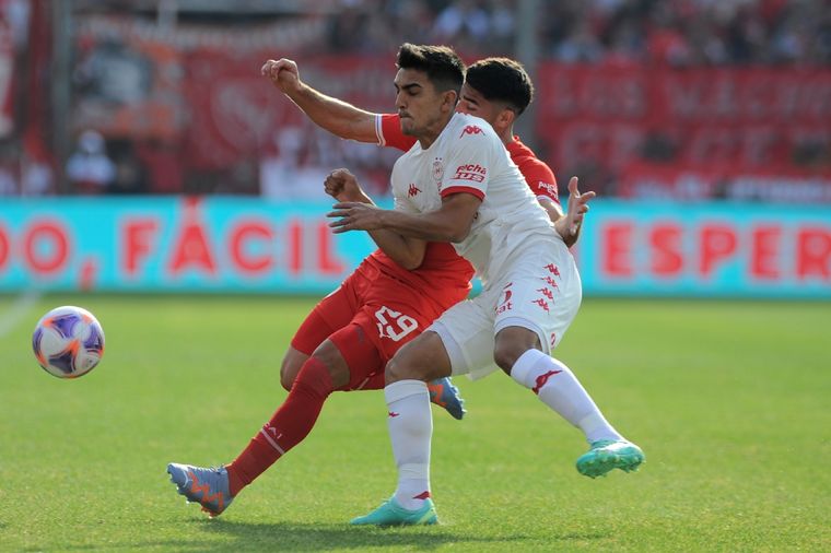 Independiente y Huracán por un lugar en la final del Apertura. Foto: Télam