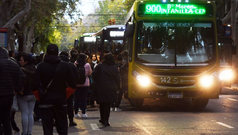 En horarios de baja demanda, la tarifa será diferencial. Foto: Santiago Tagua/MDZ