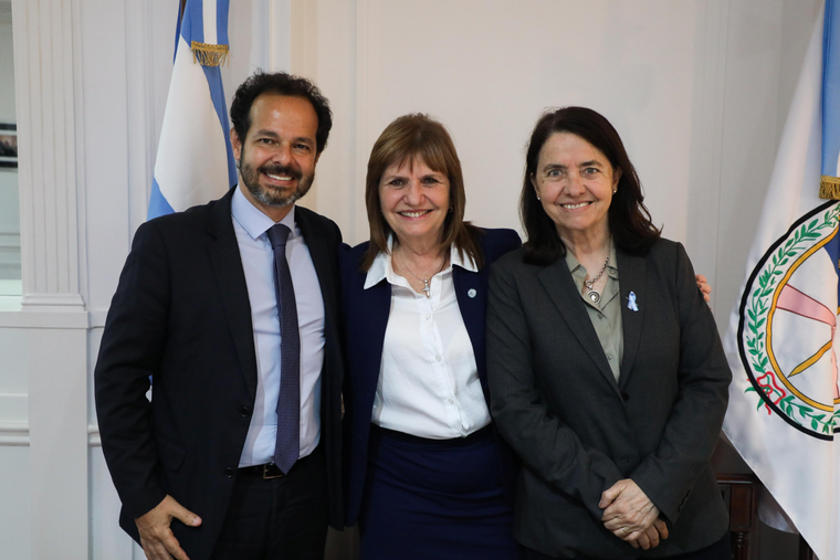 La Libertad Avanza le sigue arrebatando legisladores al PRO.