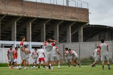 Dirigido por Christian Corrales, el Atlético San Martín se prepara para un nuevo torneo Federal A. Dirigido por Christian Corrales, el Atlético San Martín se prepara para un nuevo torneo Federal A.