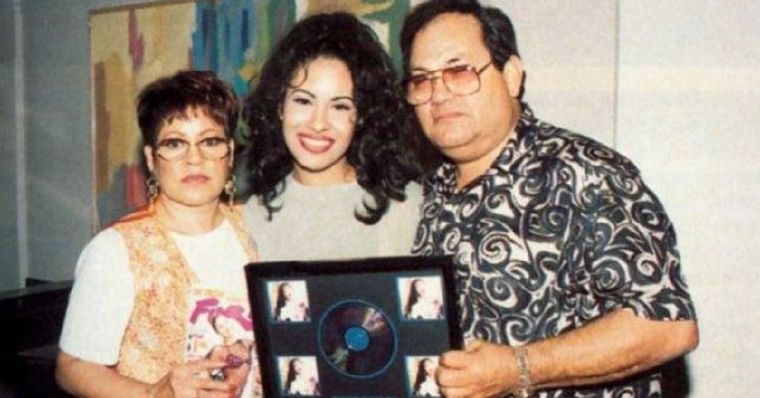Selena Quintanilla, Abraham Quintanilla y Marcella Samora