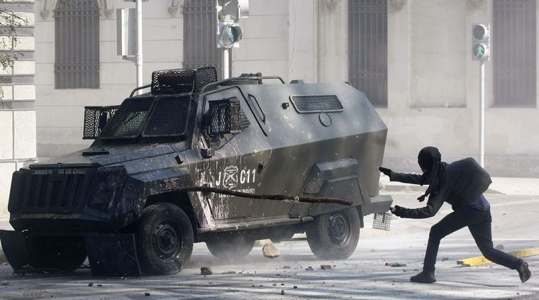 Carabineros quedó en el centro de la polémica cuando se produjo el último estallido social en Chile, en 2019