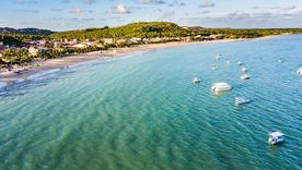 Brasil también tiene pueblos baratos con playas lindas y tranquilas para disfrutar el verano.