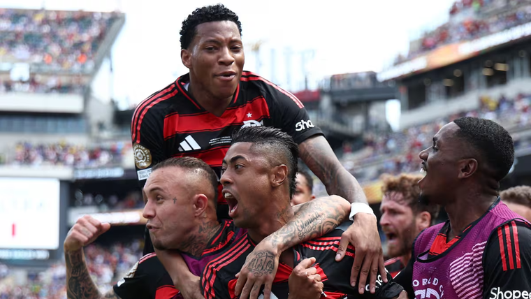 Flamengo se comunicó con una figura de River. Foto: EFE