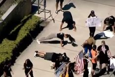 ¿Salud o estupidez? La protesta siguió un extraño protocolo...