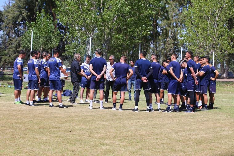 El plantel Azul inició los trabajos en la Ciudad Deportiva. Foto: Independiente Rivadavia