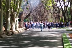 videos: asi fue la despedida de los hinchas de la lepra para el plantel videos: asi fue la despedida de los hinchas de la lepra para el plantel